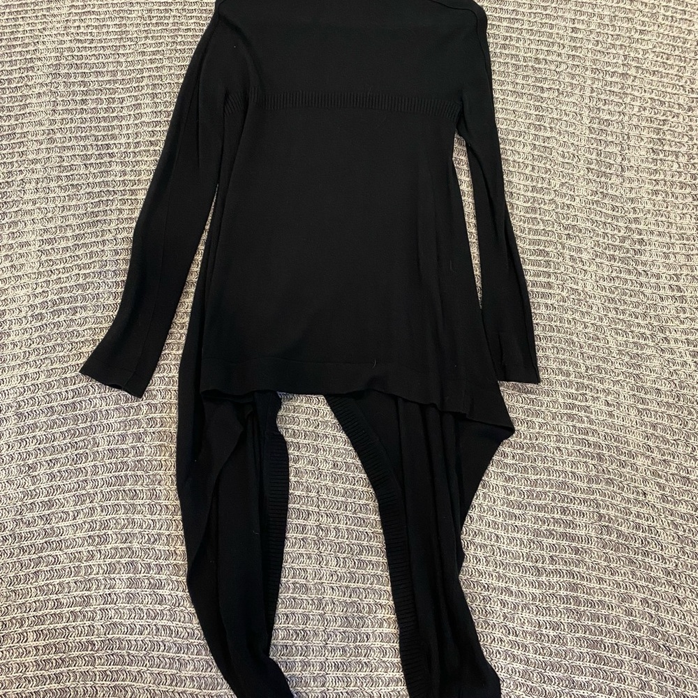 Lululemon Universal Wrap - Picture 3 of 6